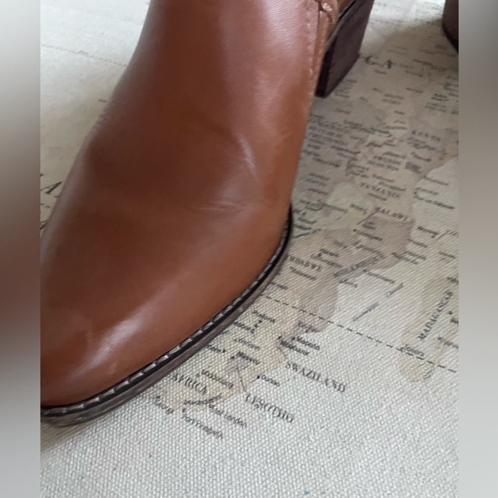 Madewell Brady Low Cut Leather Bootie Size 10 English Saddle - Picture 5 of 14